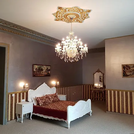 Nf Palace Old Bukareszt