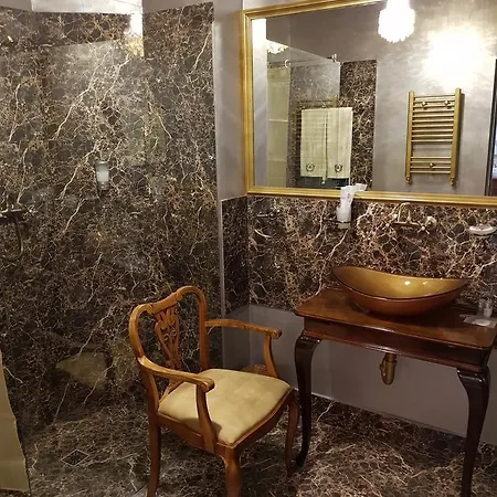 Nf Palace Old Hotel 4*