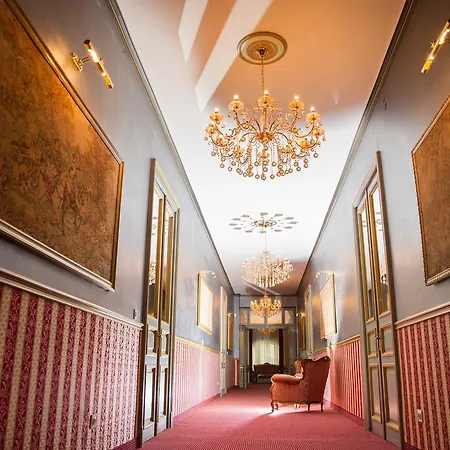 Nf Palace Old Bukareszt