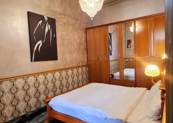 Hotel Nf Palace Old Bukarest