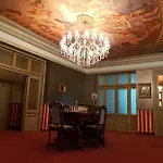 Nf Palace Old