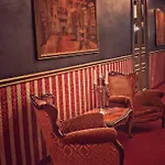 Nf Palace Old Hotel