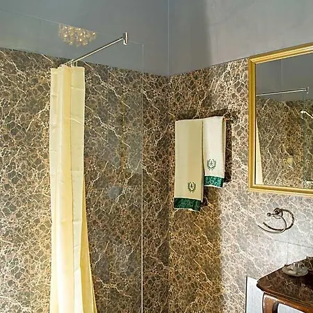 Nf Palace Old Otel 4*