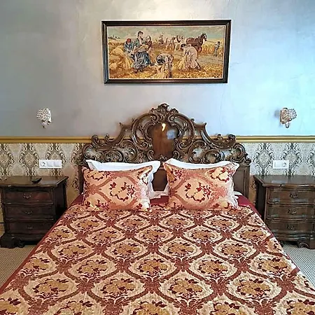Nf Palace Old Hotel 4*