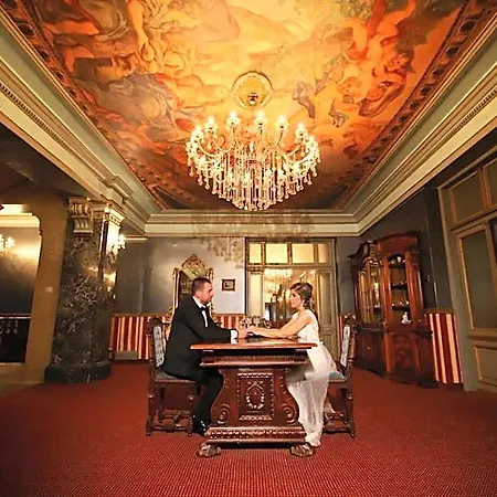 Nf Palace Old Hotel