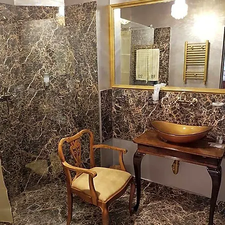 Nf Palace Old Hotel