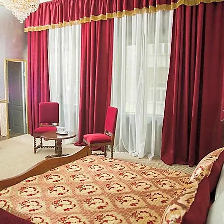 Hotel Nf Palace Old 4*