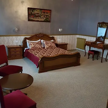 Nf Palace Old 4*
