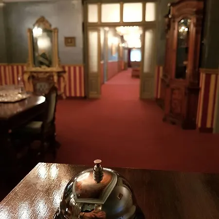 Nf Palace Old Готель Бухарест