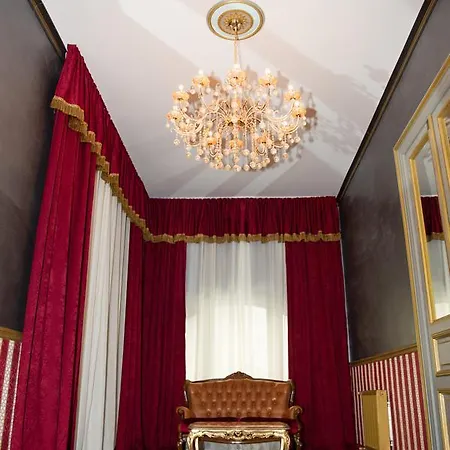 Nf Palace Old Отель 4*