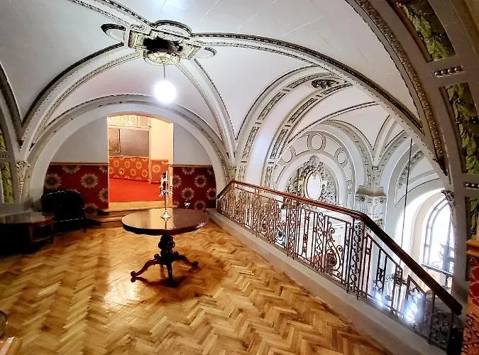 Nf Palace Old Hotel 4*