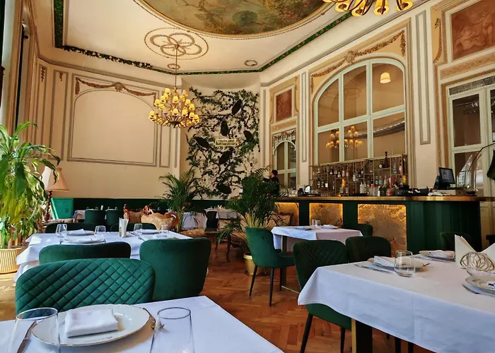 Nf Palace Old Bukarest