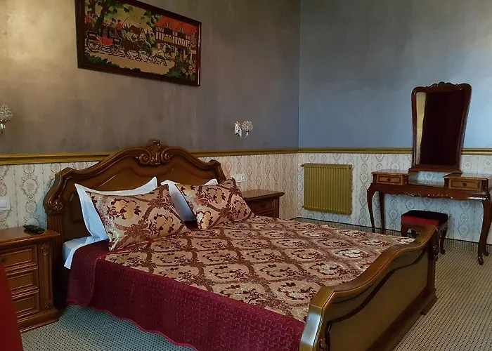 Nf Palace Old 4*