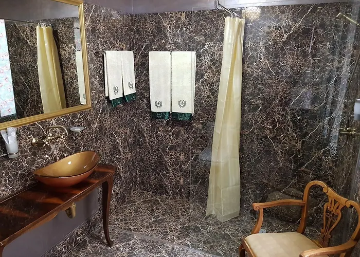 Nf Palace Old 부쿠레슈티