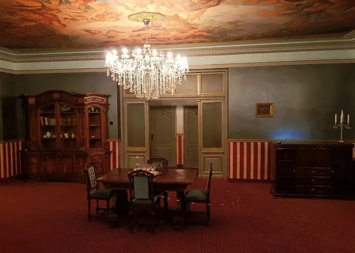 Nf Palace Old Hotel 4*