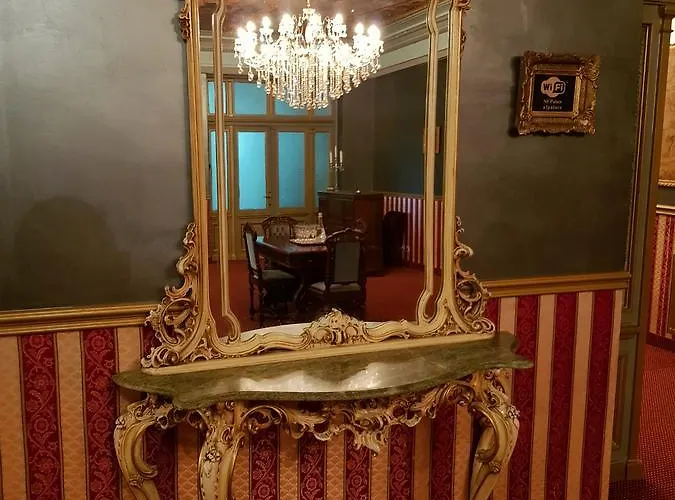 Nf Palace Old Hotel Bucarest