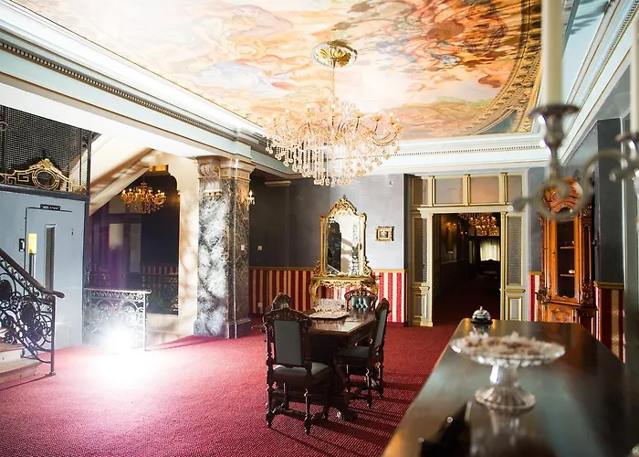 Nf Palace Old Bukarest