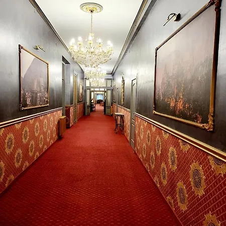 Nf Palace Old 4*