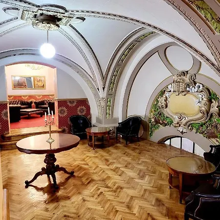 Nf Palace Old