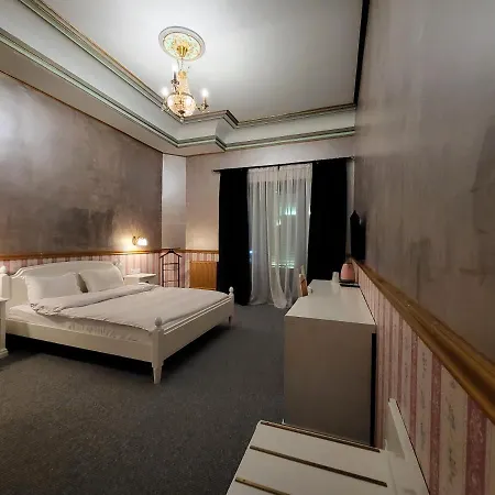 Nf Palace Old Hotel
