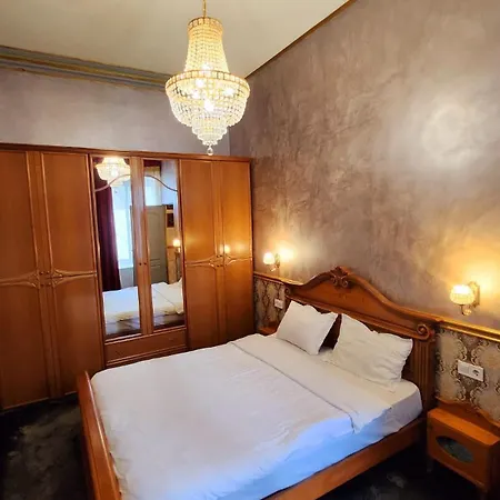 Nf Palace Old Bucharest