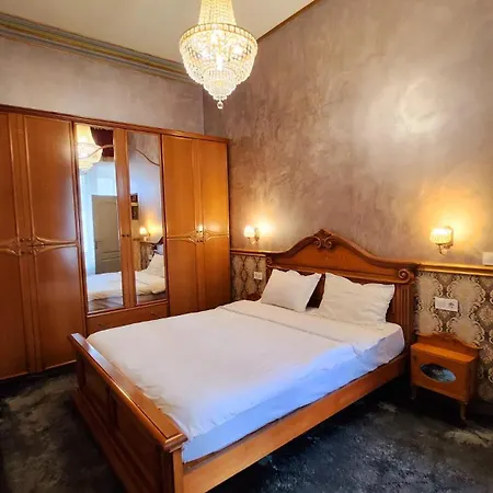Nf Palace Old 4*