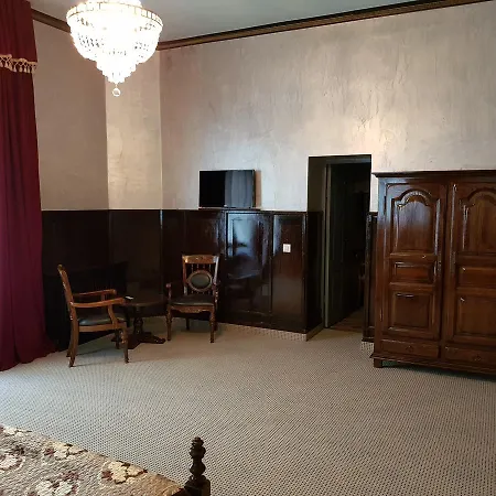 Nf Palace Old