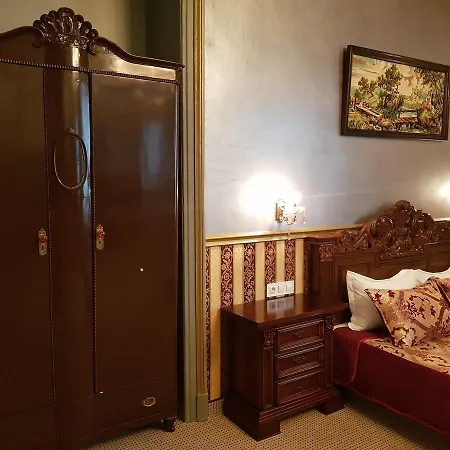Nf Palace Old Hotel