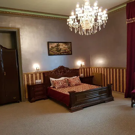 Nf Palace Old 4*