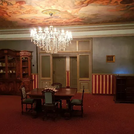 Nf Palace Old Hotel 4*