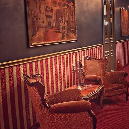 Nf Palace Old Hotel